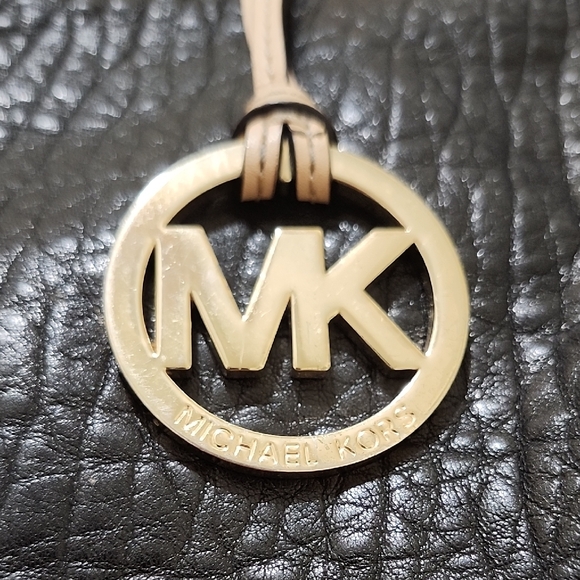 Michael Kors Black Leather Tote Bag - Picture 2 of 11